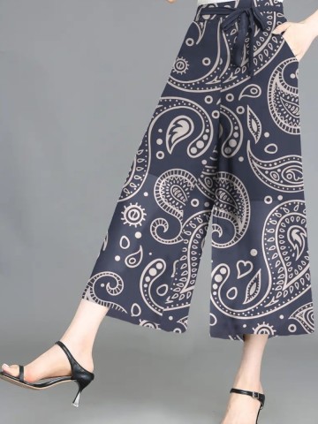 Elegant printed trousers