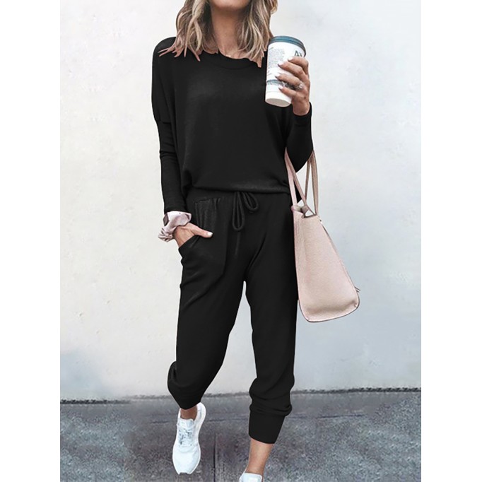 Women's loose fitting solid color long sleeved casual suit